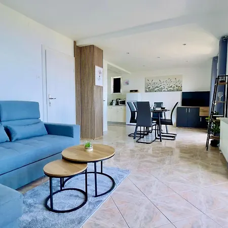 Marevista Apartment